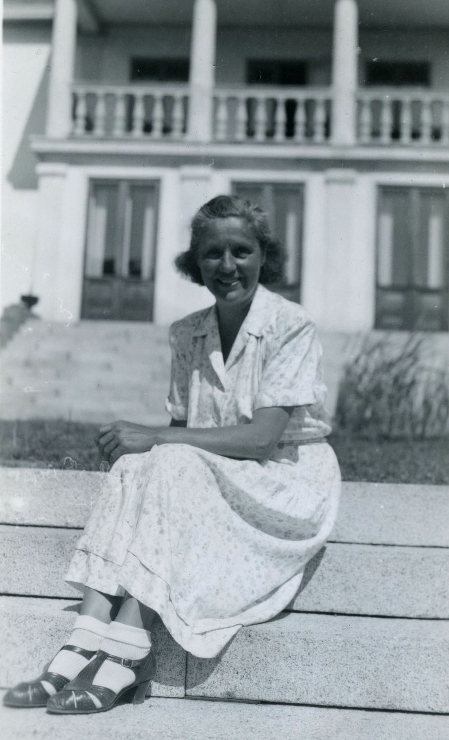 Mona Mårtenson (1902–1956) vietti lähes viisitoista kesää Söderlångvikissa.